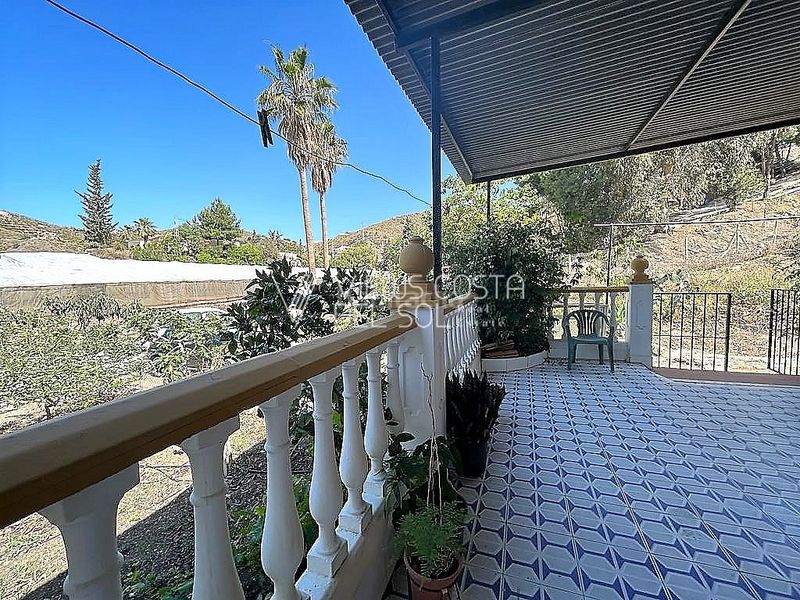 Foto 772c36ba-cebc-4157-9d27-d0e365e815a8. Casa a El Morche Torrox