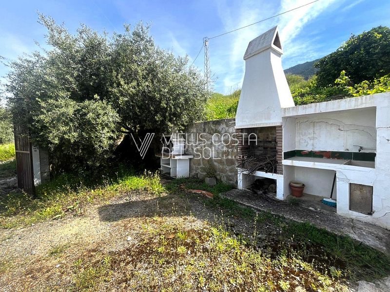 Foto d075d505-0e29-4a7b-b6fc-901441182dbf. Casa amb aparcament a Alcaucín