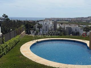 Appartement in Caleta de Velez. Se vende espectacular semiático en baviera golf con gran terraza