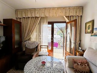 Appartement à Algarrobo Pueblo. Se vende amplio piso 3 dormitorios 1 baño en algarrobo pueblo
