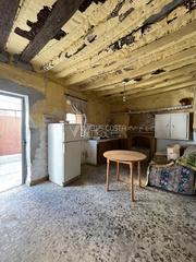 Casa en Arenas. Casa de pueblo de dos plantas para reformar, arenas, mlaga