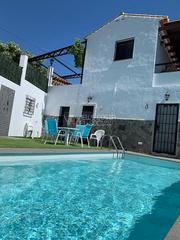 Mas à Torrox Pueblo. Villa independiente situada en torrox con vistas a las montañas