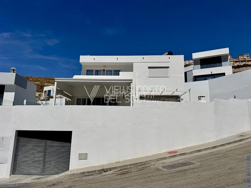 Foto a37f82c8-6917-42fe-8fcc-20e0cfcca1e9. Casa con parcheggio piscina in El Peñoncillo Torrox