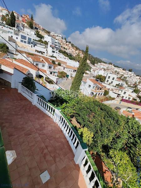 Foto 8c5103ab-c1bc-48c4-b5d1-74db92b7d216. Casa amb aparcament piscina a Centro Nerja