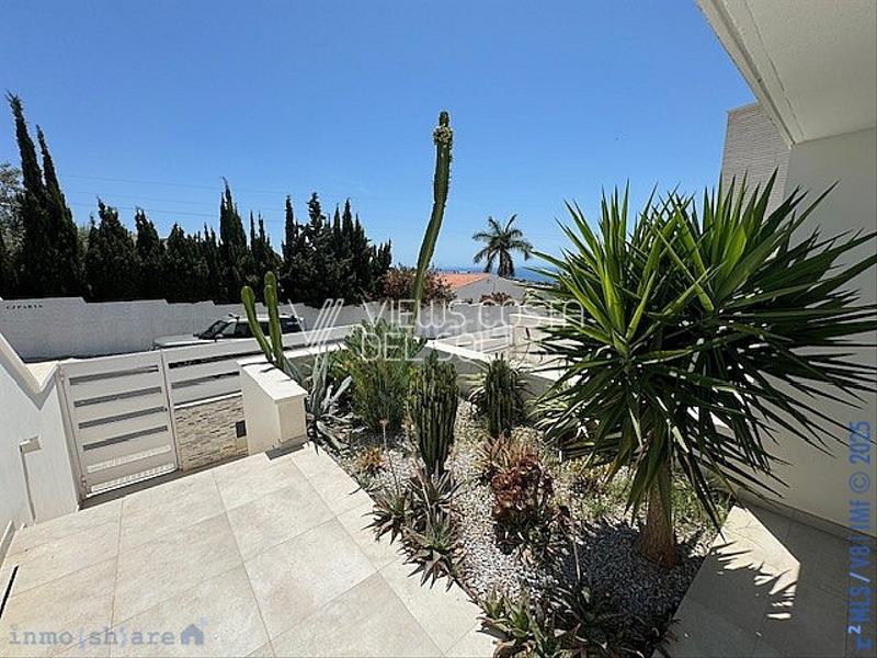 Foto 3cdd0998-6433-434b-a26a-edff651f032a. Xalet amb aparcament piscina a Centro Nerja
