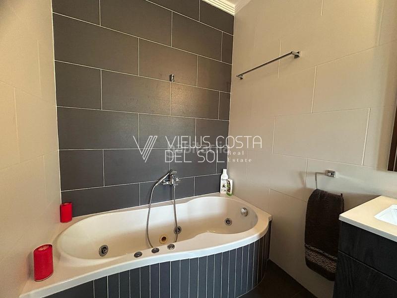 Foto 194d395b-febf-45c7-92ad-e38f0f03aa81. Maison avec chauffage parking dans Algarrobo pueblo Algarrobo