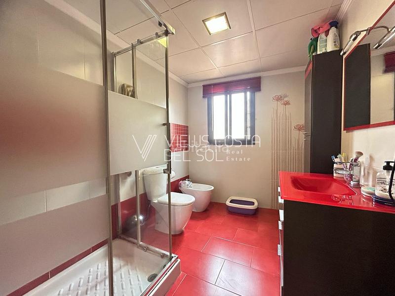 Foto 98c587ba-614b-4ea3-92f0-f6627d09c126. Maison avec chauffage parking dans Algarrobo pueblo Algarrobo