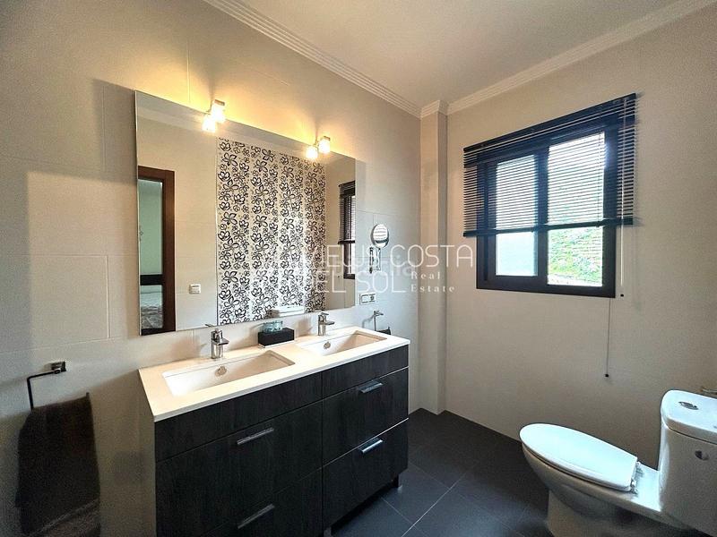 Foto b8e86d50-00f5-4f48-8f2c-e17323e27a56. Maison avec chauffage parking dans Algarrobo pueblo Algarrobo