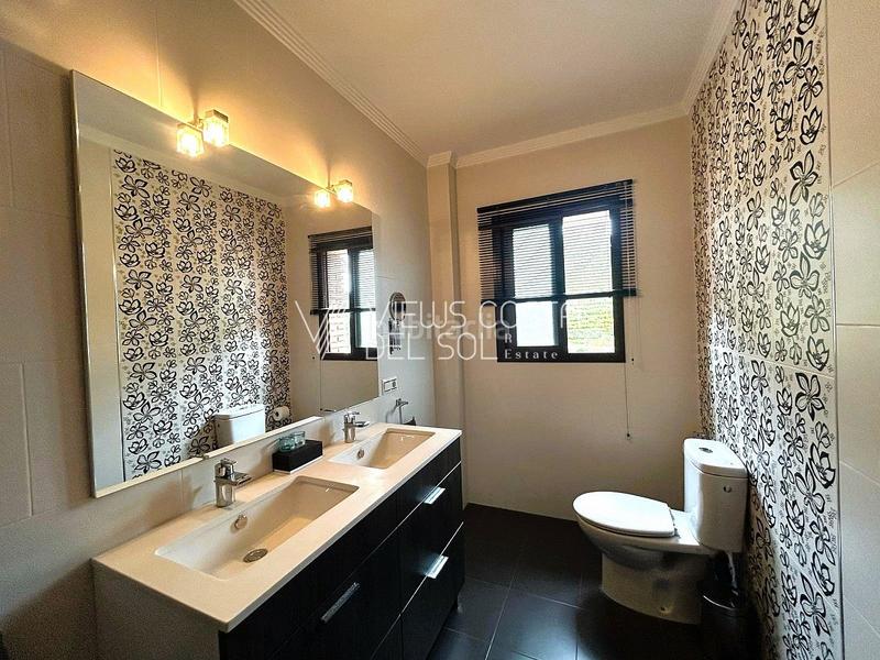 Foto f92e1cf8-3b4d-477a-9c0f-53dd52e56d4d. Maison avec chauffage parking dans Algarrobo pueblo Algarrobo