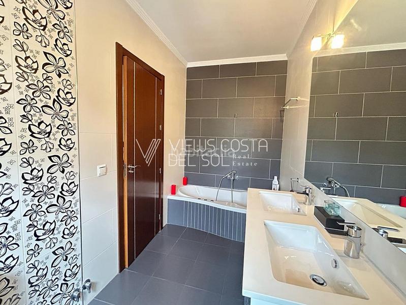 Foto fdef946b-43e0-4d54-bac0-1472df0450c4. Maison avec chauffage parking dans Algarrobo pueblo Algarrobo