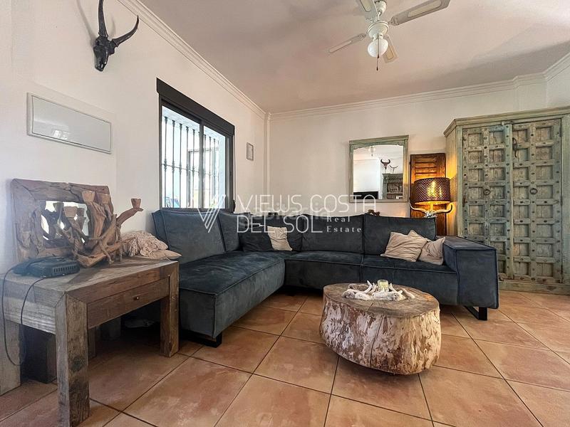 Foto 0820e137-fc47-439c-8004-d8ad80bdc085. Casa se vende villa independiente con licencia turística, piscina, y gran parcela , málaga en Riogordo