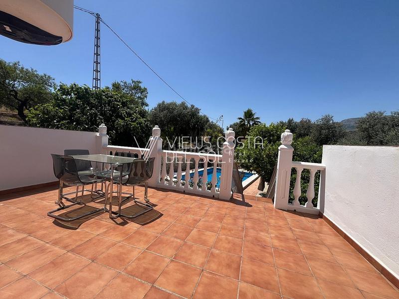 Foto 2fc5d07a-4f17-4b87-8bc9-9660bf7b4b1b. Casa se vende villa independiente con licencia turística, piscina, y gran parcela , málaga en Riogordo