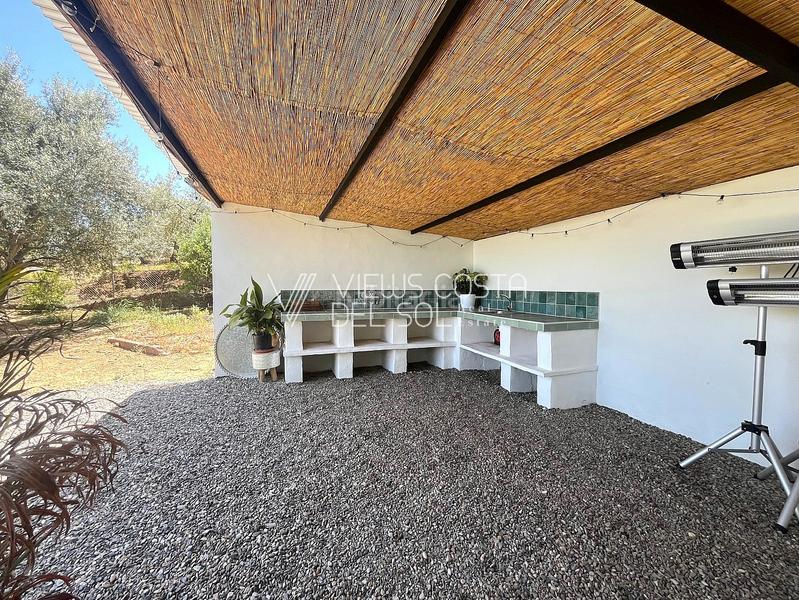 Foto 3077a348-3f9e-47a0-87ec-2890bc4d3169. Casa se vende villa independiente con licencia turística, piscina, y gran parcela , málaga en Riogordo
