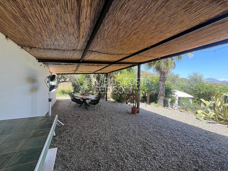 Foto 3492a7f5-876d-4eab-bcf0-acc972ffc375. Casa se vende villa independiente con licencia turística, piscina, y gran parcela , málaga en Riogordo