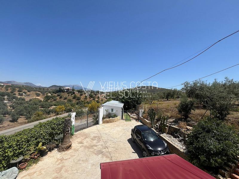 Foto 64870257-2601-4018-a627-53982b7e8830. Casa se vende villa independiente con licencia turística, piscina, y gran parcela , málaga en Riogordo