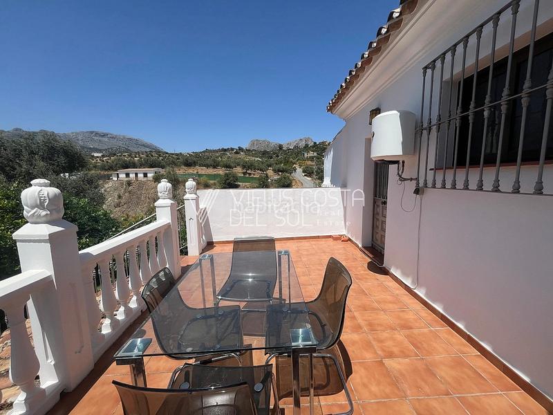 Foto 69a20114-4e50-442f-ba5f-02439a4b7270. Casa se vende villa independiente con licencia turística, piscina, y gran parcela , málaga en Riogordo