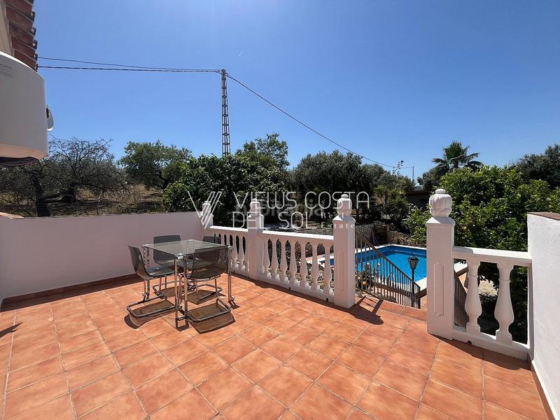Foto 7aaf2ab1-ca74-4033-b4a1-16ed3490c8bd. Casa se vende villa independiente con licencia turística, piscina, y gran parcela , málaga en Riogordo