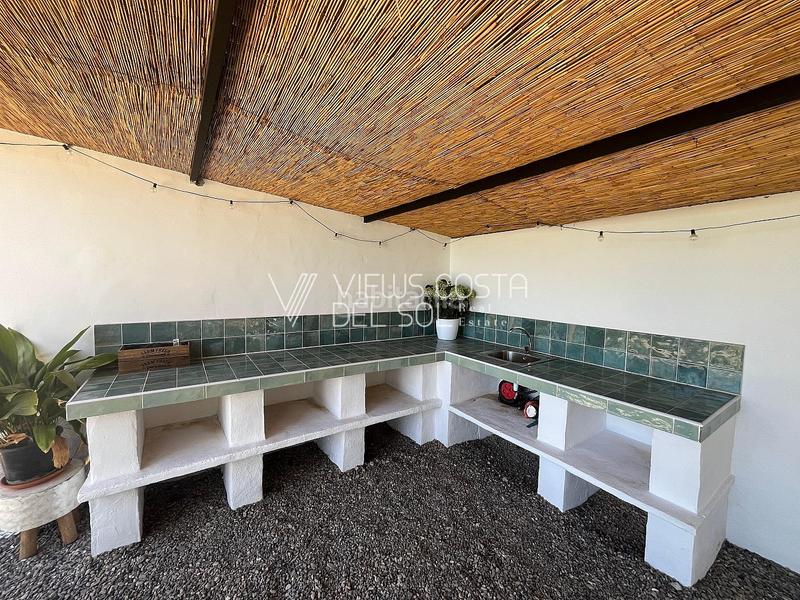 Foto 80a413a3-3689-4579-b090-6ac02e819747. Casa se vende villa independiente con licencia turística, piscina, y gran parcela , málaga en Riogordo