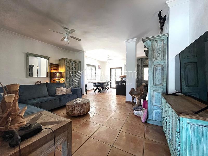 Foto dc2c7bf4-61c1-40c7-b316-0238381da857. Casa se vende villa independiente con licencia turística, piscina, y gran parcela , málaga en Riogordo
