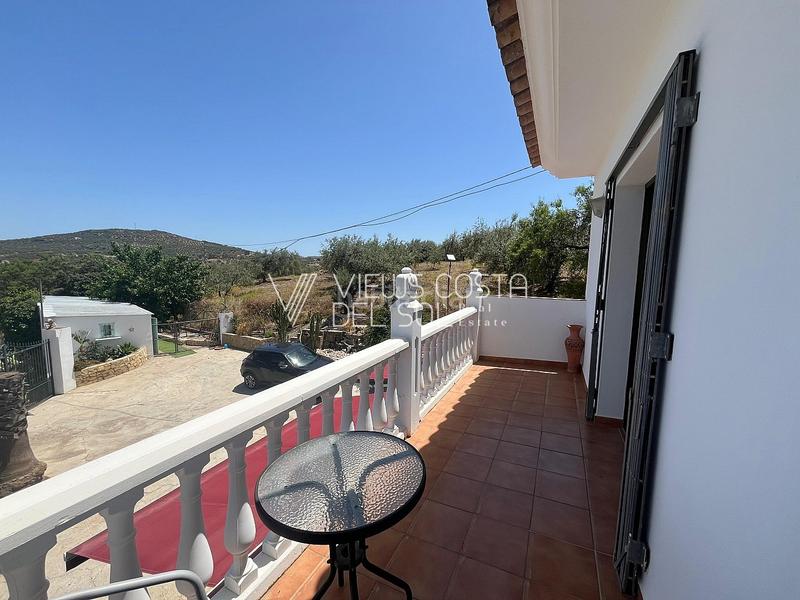 Foto e3dfe713-1c07-48ae-9b42-03f62108687d. Casa se vende villa independiente con licencia turística, piscina, y gran parcela , málaga en Riogordo