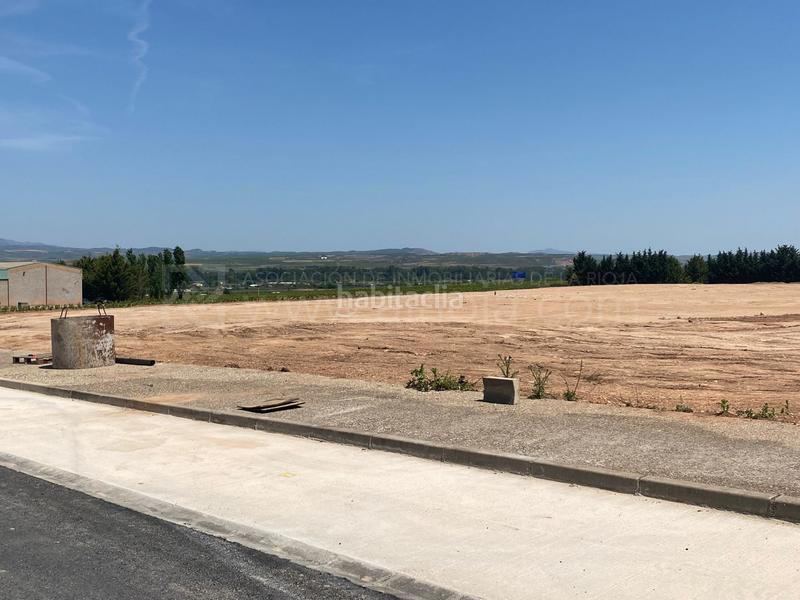 Foto 08156b9e-69c9-4cf7-948d-bcd08fccd6ec. Terreny residencial a La Portalada - Varea Logroño