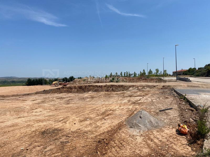 Foto 5e6ed32d-5a60-405a-9fea-e45e8a22068f. Terreny residencial a La Portalada - Varea Logroño