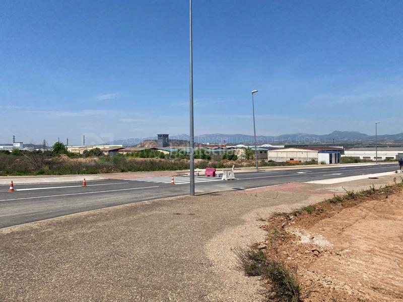 Foto 96239ac7-e3fc-4752-9e95-39a2de148d46. Terreny residencial a La Portalada - Varea Logroño