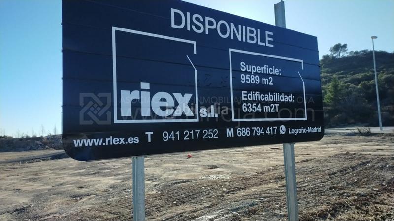 Foto c88eaa47-9702-497b-9b76-f0738ac98ead. Terreny residencial a La Portalada - Varea Logroño