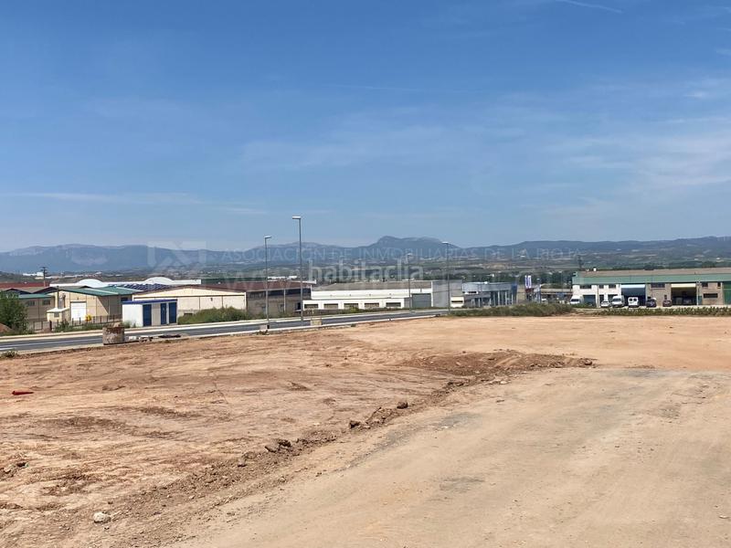 Foto f7a99ea7-0a0e-4db6-bcab-0590661569a6. Terreny residencial a La Portalada - Varea Logroño