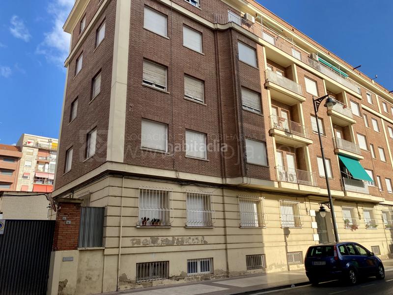 Foto 707557c7-0c3b-481e-b401-9883a0f359ba. Büro mit heizung parking in Residencia Logroño