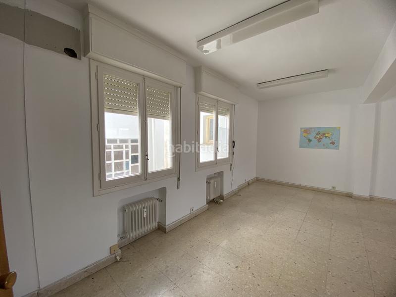 Foto f91b3587-af77-4955-b3a5-e6e54a70c59d. Appartamento con riscaldamento in Gran Via Logroño