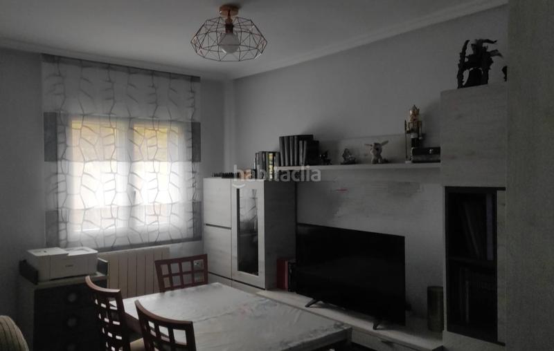 Foto e02ffd66-c9cc-41d8-a91e-82133823b994. Piso  en venta calle salamanca . en Portillejo - Valdegastea Logroño
