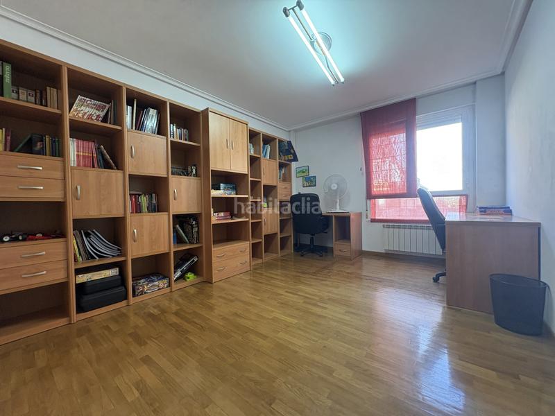 Foto 1a4e2105-ac63-4f7a-bea4-2cc0e4ac028d. Casa adossada amb calefacció aparcament piscina a Villamediana de Iregua