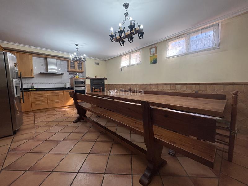 Foto 3472d08c-033f-4926-bc41-8037d7c9ce18. Casa adossada amb calefacció aparcament piscina a Villamediana de Iregua