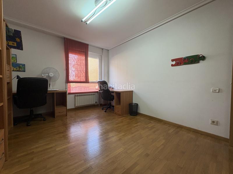 Foto 55757102-713d-4721-b51f-aaac114a3c35. Casa adossada amb calefacció aparcament piscina a Villamediana de Iregua