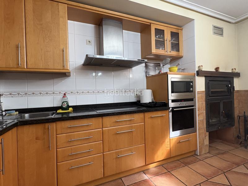 Foto 963bdb92-11db-4dc4-8b78-41e818f29557. Casa adossada amb calefacció aparcament piscina a Villamediana de Iregua