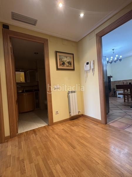 Foto a87bd9f3-8983-4b21-a284-fe821d1e5749. Casa adossada amb calefacció aparcament piscina a Villamediana de Iregua