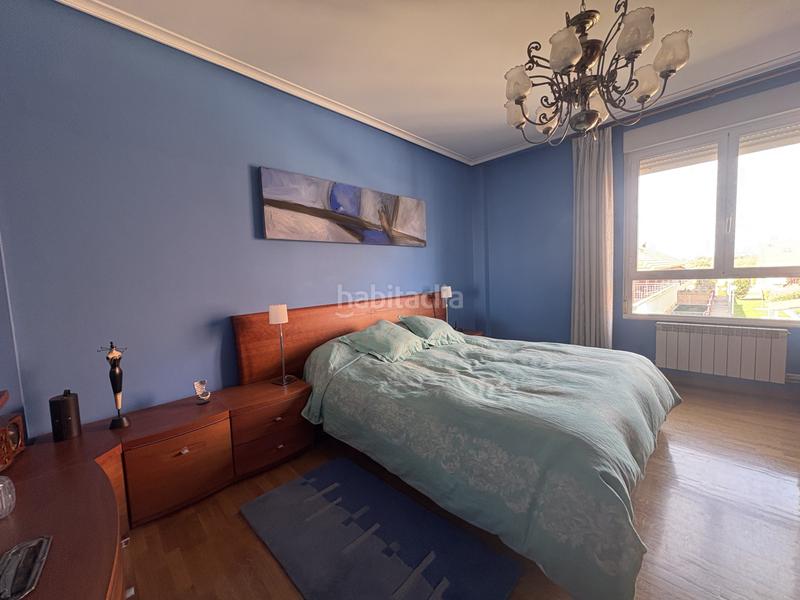 Foto f18ea0c6-07cd-4977-88bf-61f238e4f45d. Casa adossada amb calefacció aparcament piscina a Villamediana de Iregua