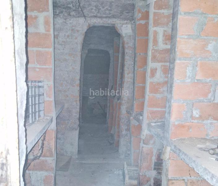 Foto 1cae36dd-2ca6-4180-b7e8-6ea20a7f1d3c. Edificio bodega en venta , . en Anguciana