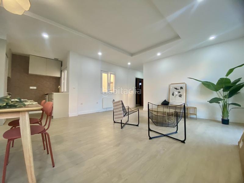 Foto f384fcd8-14c1-4c5d-9168-cd3a2dfcb809. Flat with heating in Jesuitas Logroño