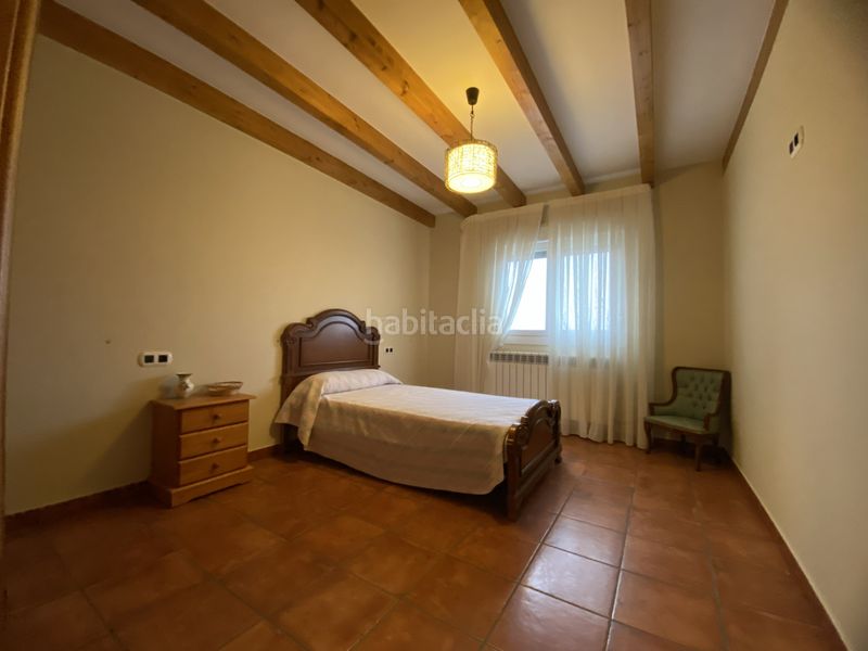 Foto a424e5d3-7d0b-4a83-aee1-5973f2a12876. Casa amb calefacció aparcament a Lagunilla del Jubera