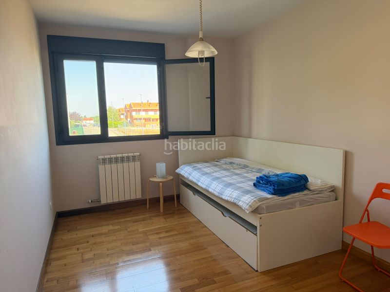 Foto d6bd1e1f-89f5-4184-92c5-cf5e1145de8b. Flat with heating parking pool in Cirueña