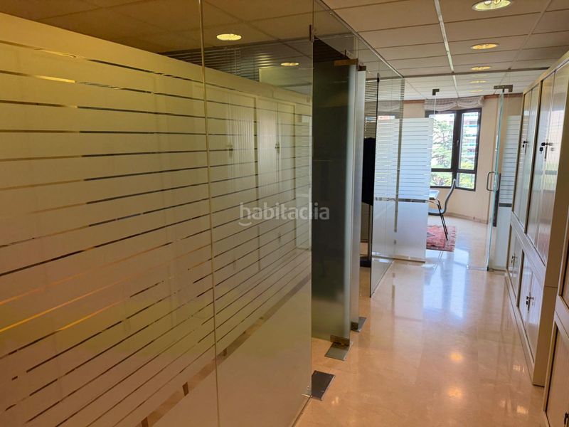 Foto 7a32bcbe-d4fc-4304-9704-14a27682e0bc. Oficina a Gran Via Logroño