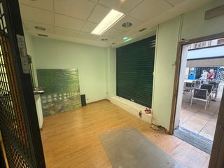 Lloguer Local Comercial  Logroño - cl caballeria. Local en portales!!!