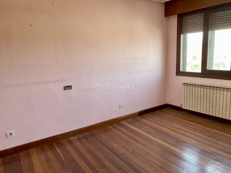 Foto d58ce20c-6776-46f5-b54c-cb43af2b39ad. Edificio in Santo Domingo de la Calzada