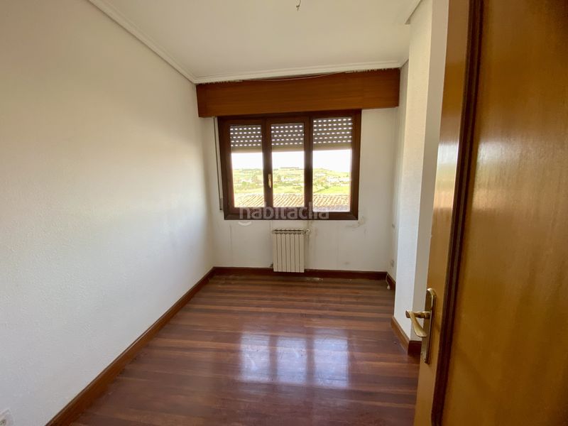 Foto ec05d452-8087-4c65-8088-d0f461213e4c. Edificio in Santo Domingo de la Calzada