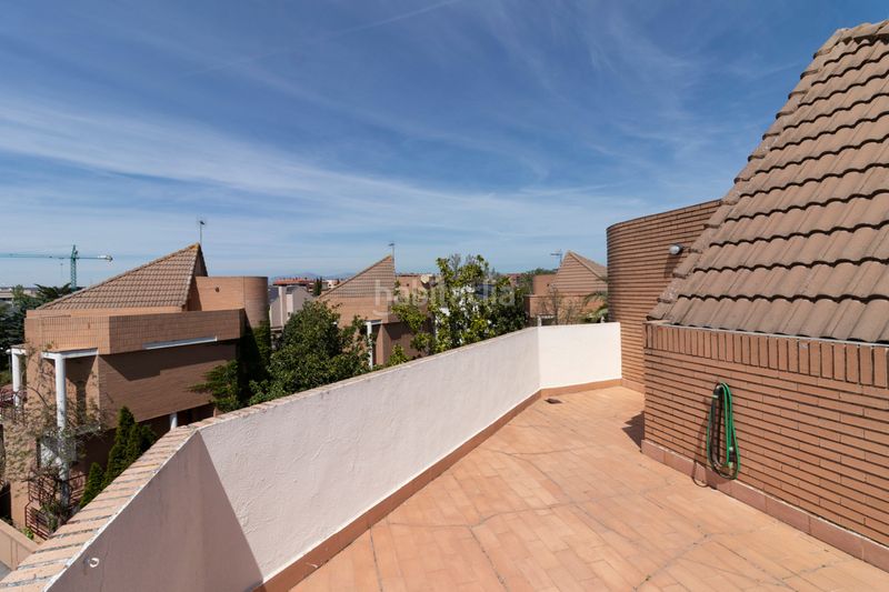 Foto 0ce68545-958d-41f1-b4c1-4ed78a6e735e. Casa amb calefacció aparcament piscina a Avenida Madrid Logroño