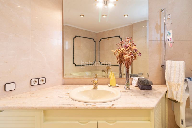 Foto 388ac57a-e149-449e-9758-03456e8c2d1f. Casa amb calefacció aparcament piscina a Avenida Madrid Logroño