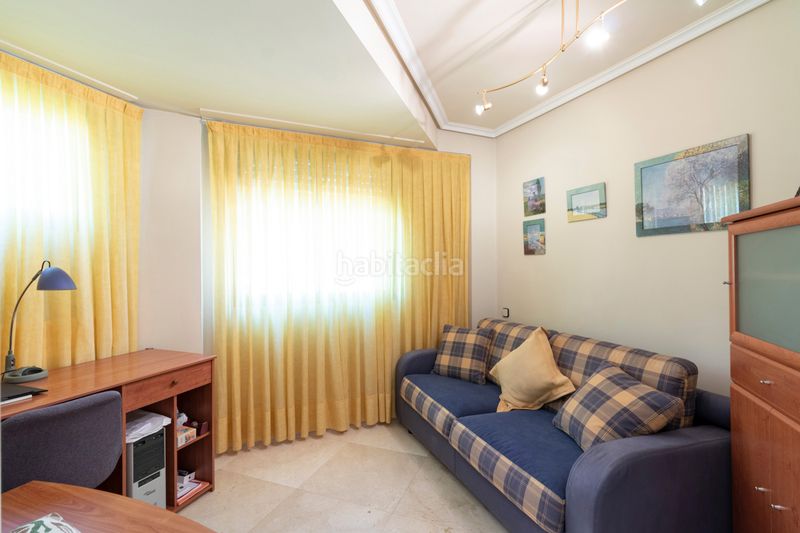 Foto 43d06678-dc6b-4f2d-aba2-1485547ae306. Casa amb calefacció aparcament piscina a Avenida Madrid Logroño