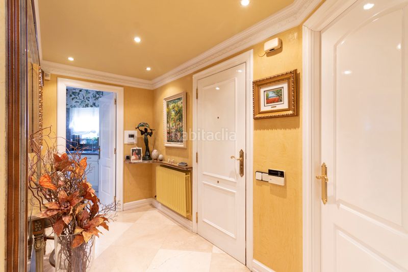 Foto 44dc5685-d7b0-4e4d-a7f5-1ff2adaeb1a0. Casa amb calefacció aparcament piscina a Avenida Madrid Logroño